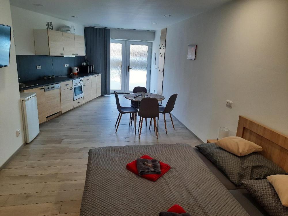 Apartment Elvira V Soukromem