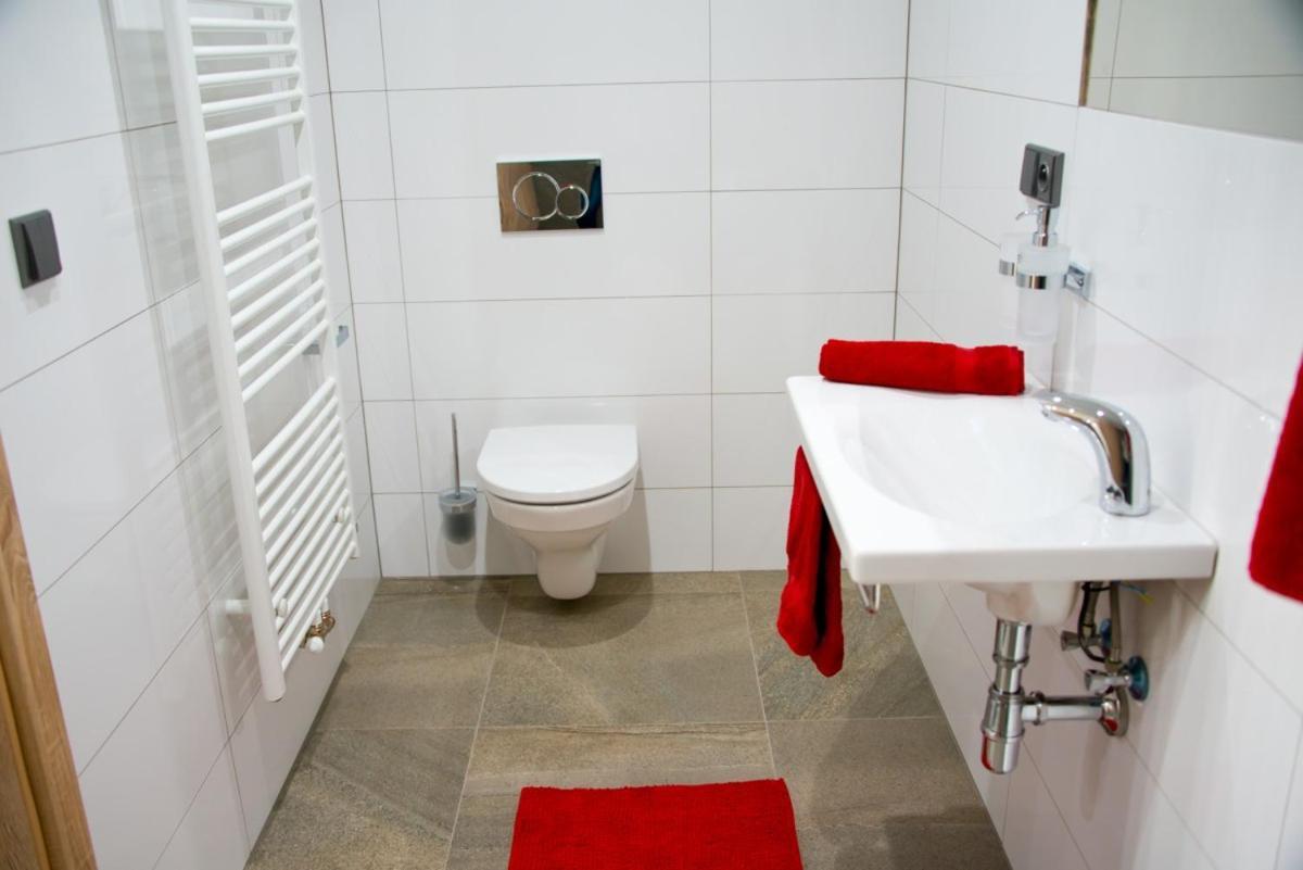 Elvira V Soukromem Apartment